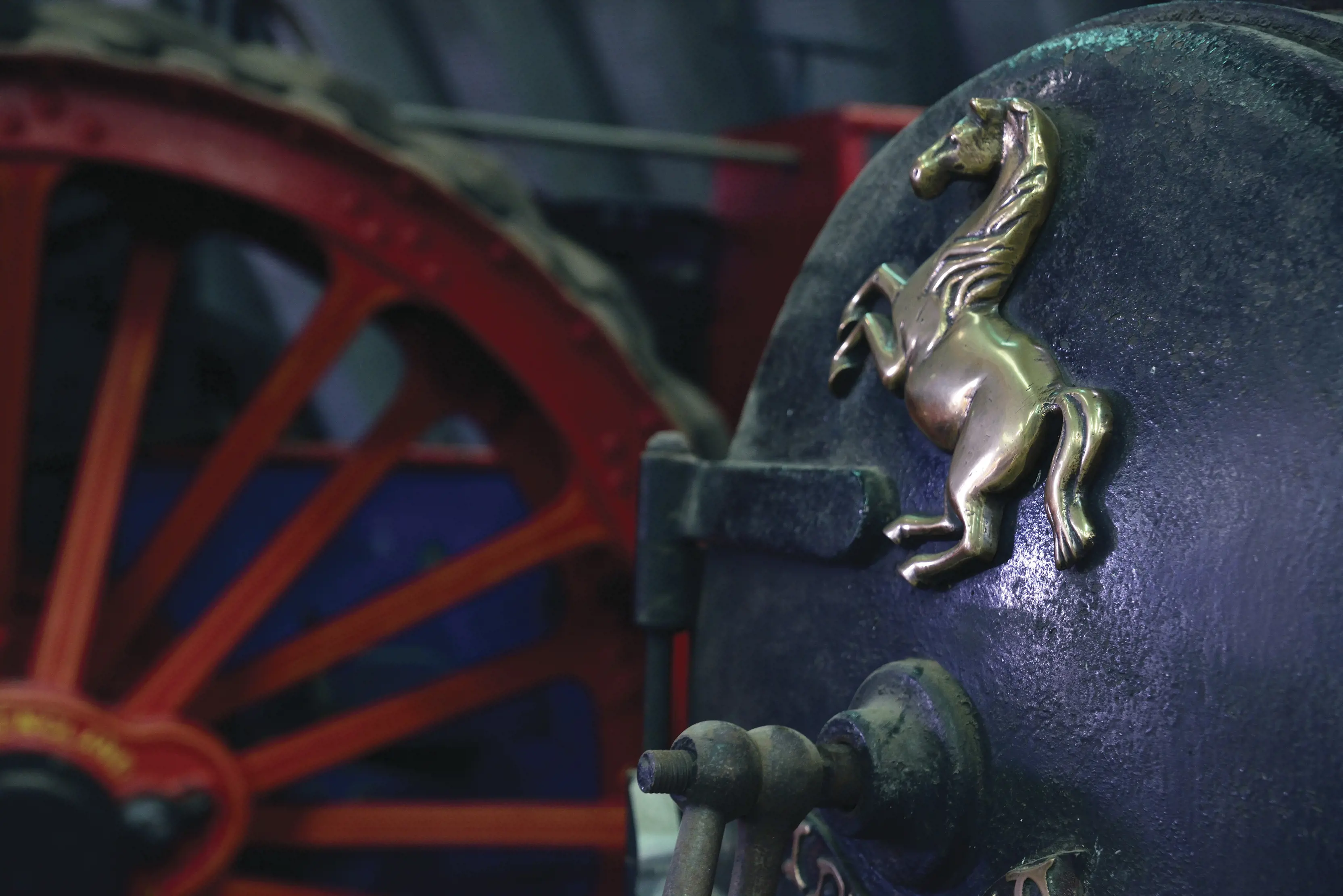 Horse ornament on mechanical device at Pearns Steam World