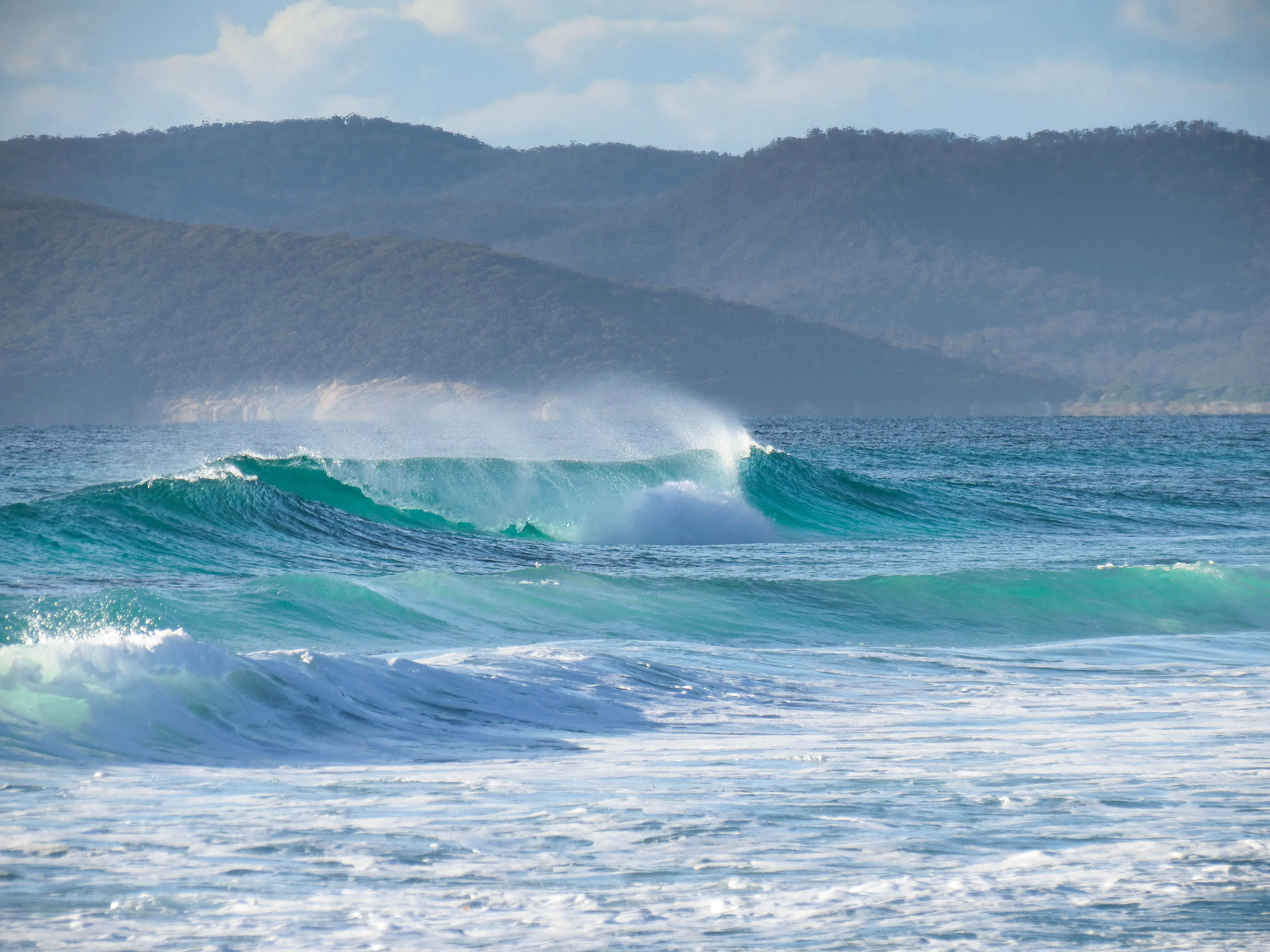 Waves breaking at Friendly Beaches, Freycinet National Park, Tasmania
