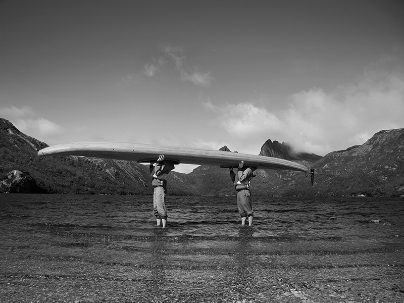 A morning adrift on Dove Lake image