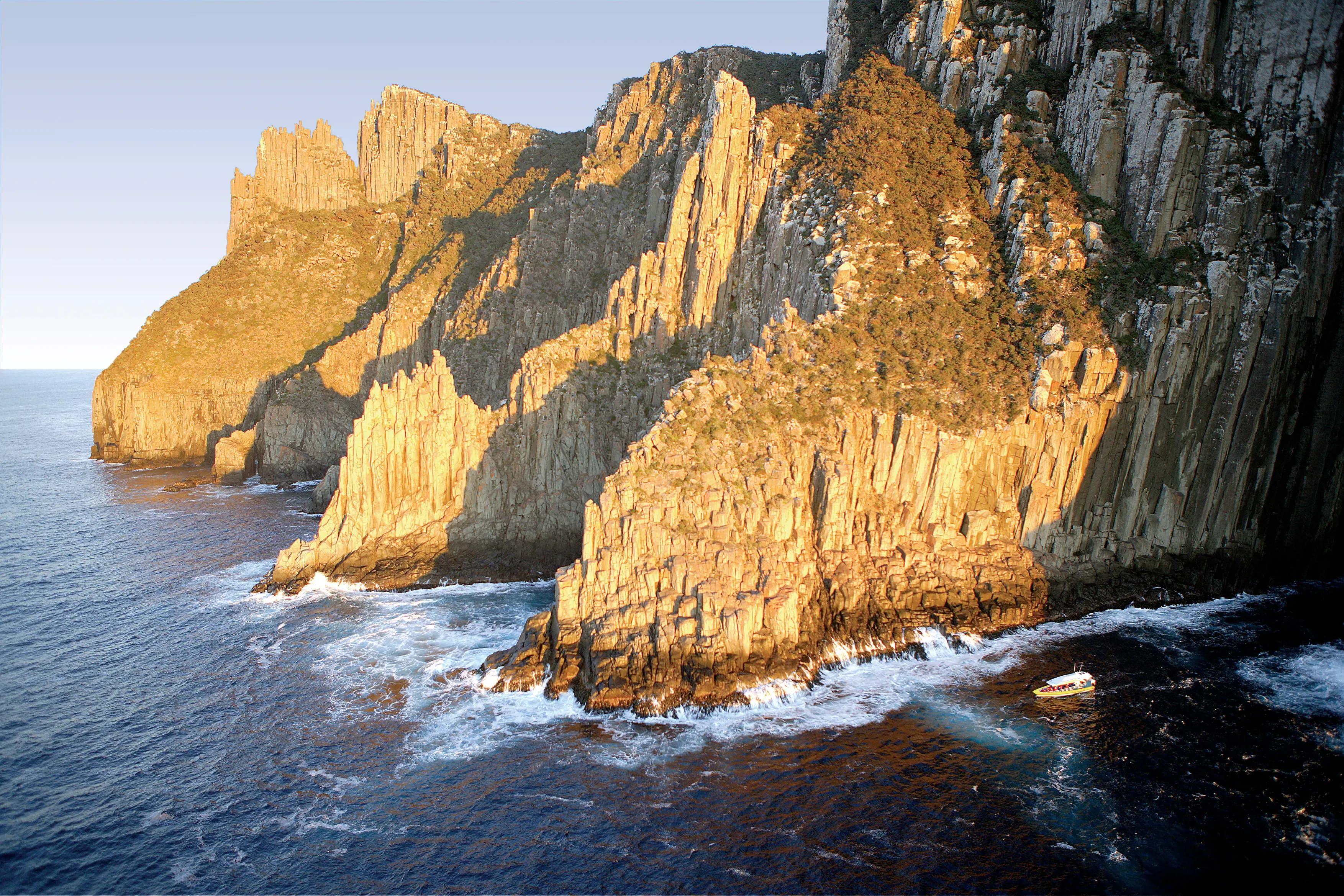 Tasman Island Cruise