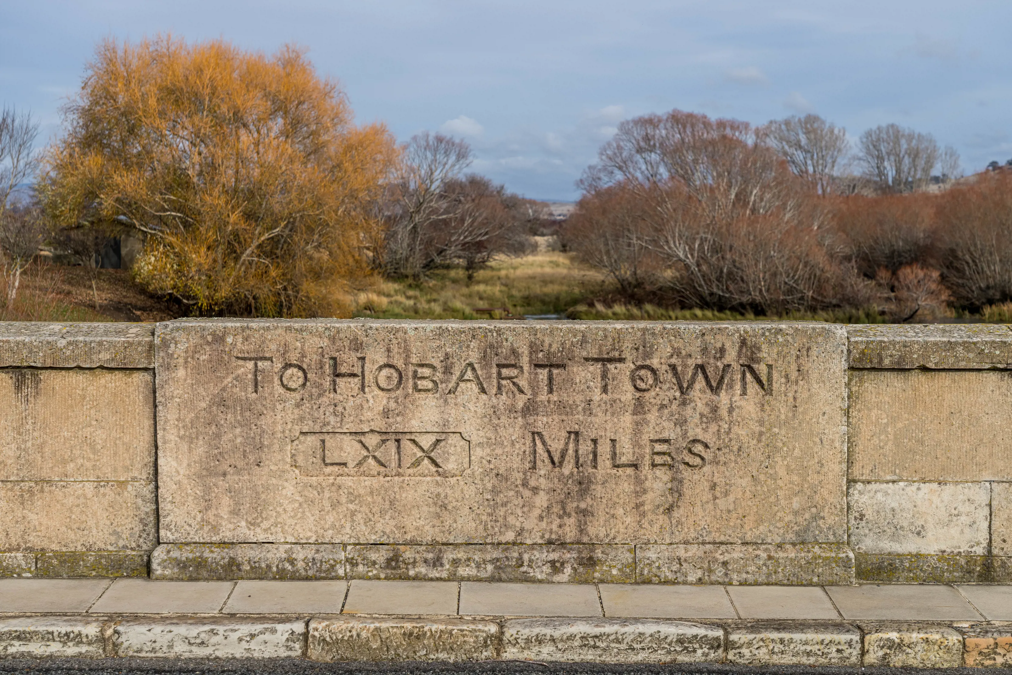 Miles to Hobart Town Carving on Ross Bridge