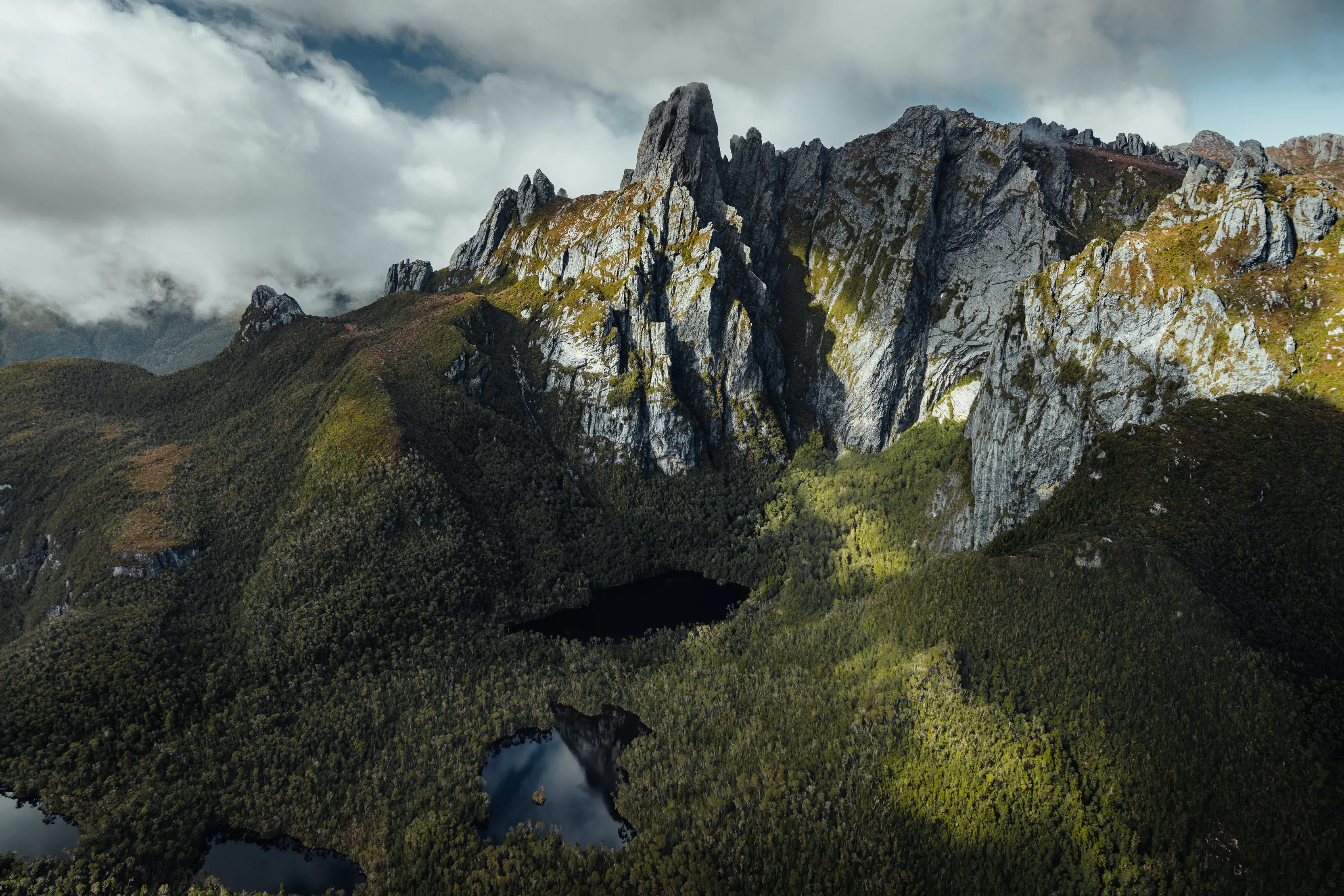 Federation Peak, Southwest National Park.